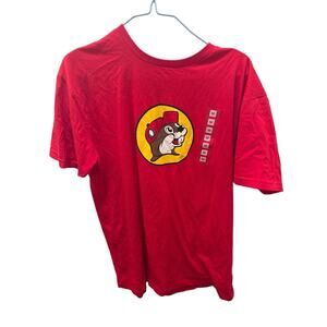 Buc-ee’s Bucees Gas Station Red Logo Graphic T-Shirt Tee Logo Shirt Medium